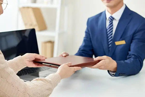 酒店惊魂简单模式攻略